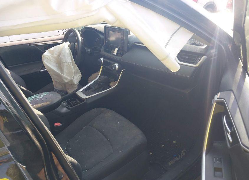 Photo 5 of 2021 Toyota Rav4 XLE (VIN 2T3P1RFV1MW172378)