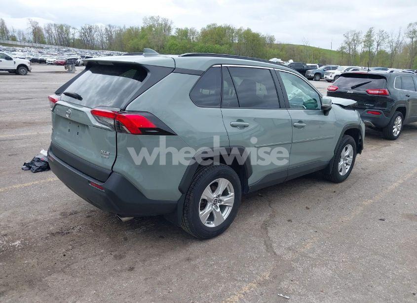 Photo 4 of 2021 Toyota Rav4 XLE (VIN 2T3P1RFV1MW216783)
