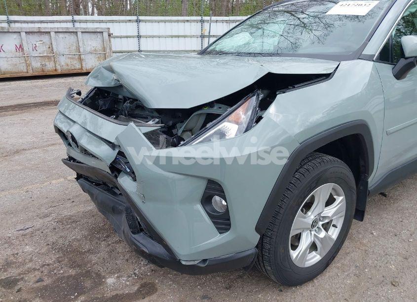 Photo 6 of 2021 Toyota Rav4 XLE (VIN 2T3P1RFV1MW216783)