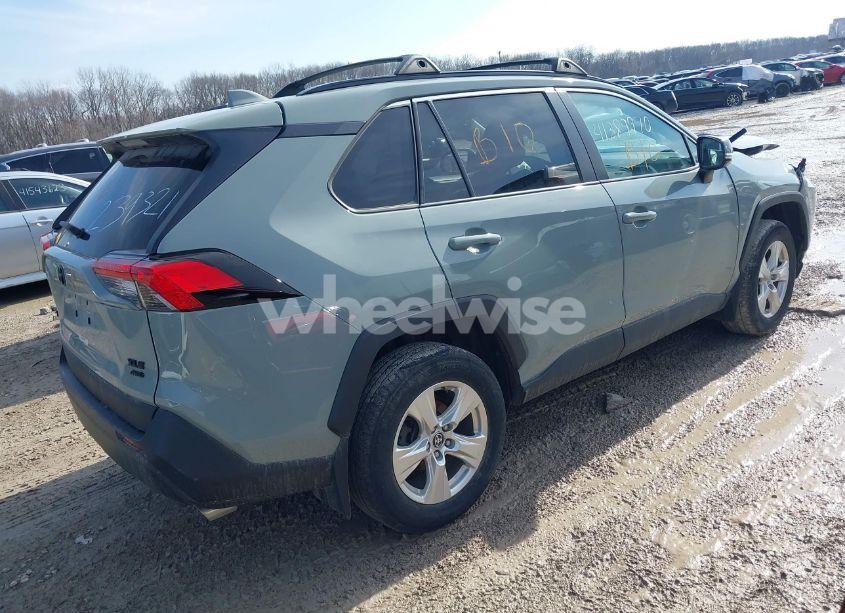 Photo 4 of 2021 Toyota Rav4 XLE (VIN 2T3P1RFV1MW239321)