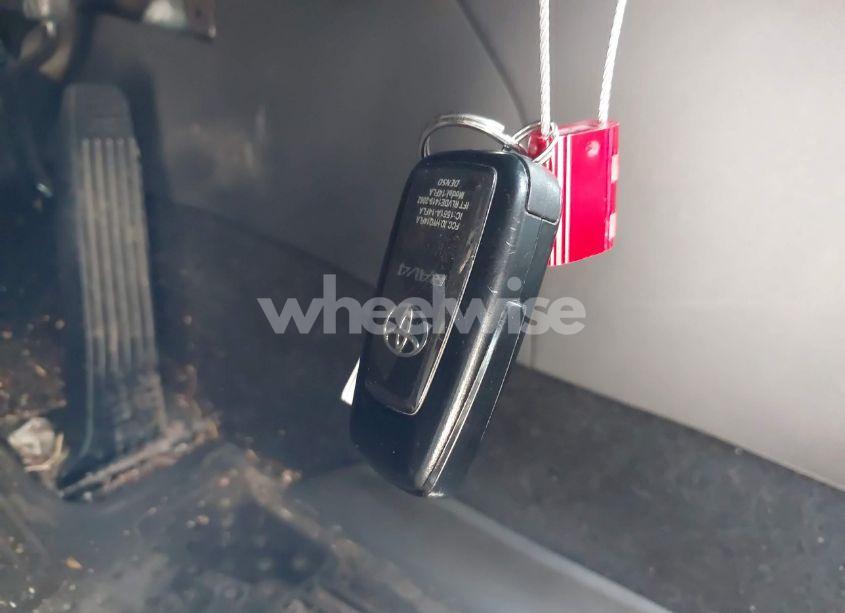 Photo 11 of 2022 Toyota Rav4 XLE (VIN 2T3P1RFV1NC266912)