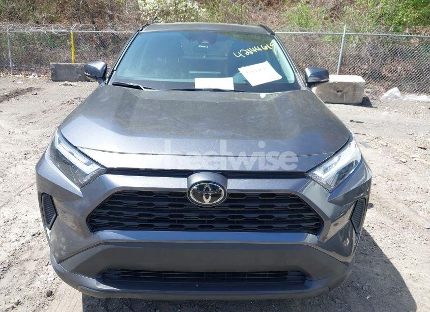 Photo 12 of 2022 Toyota Rav4 XLE (VIN 2T3P1RFV1NC266912)
