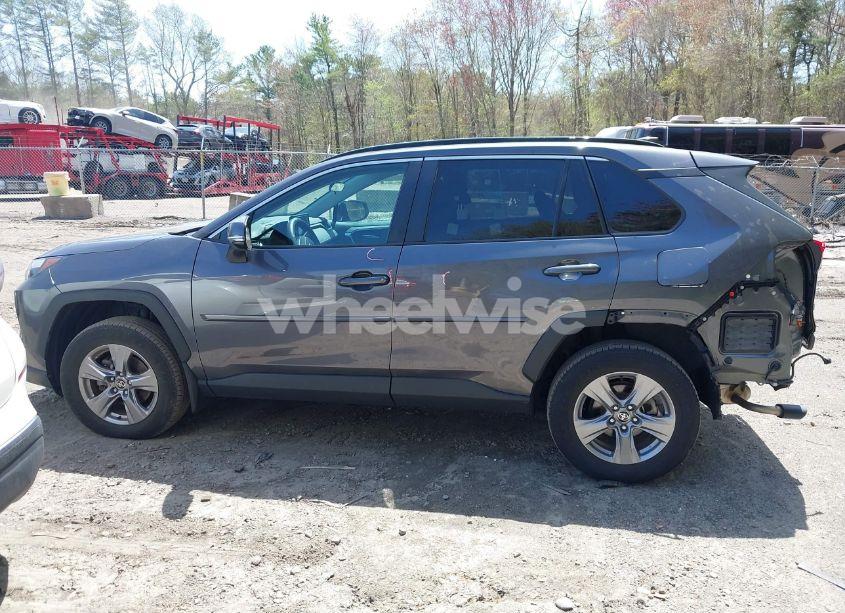 Photo 14 of 2022 Toyota Rav4 XLE (VIN 2T3P1RFV1NC266912)