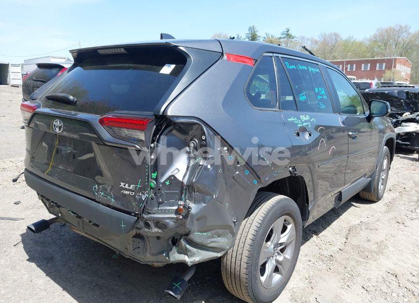 Photo 4 of 2022 Toyota Rav4 XLE (VIN 2T3P1RFV1NC266912)