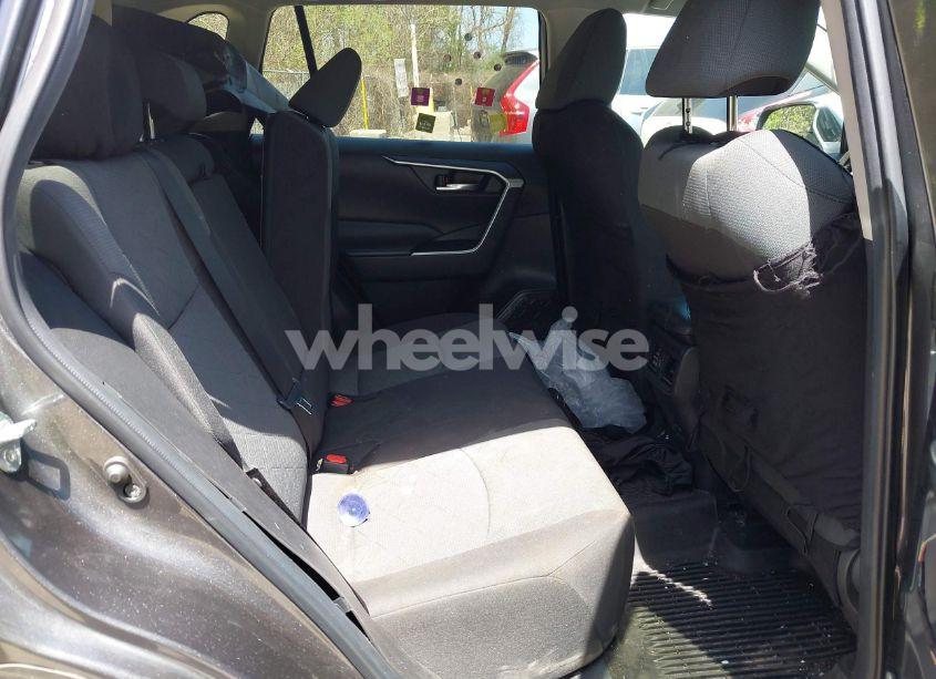Photo 8 of 2022 Toyota Rav4 XLE (VIN 2T3P1RFV1NC266912)