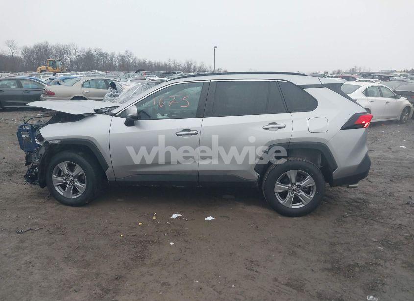 Photo 14 of 2022 Toyota Rav4 XLE (VIN 2T3P1RFV1NC282608)