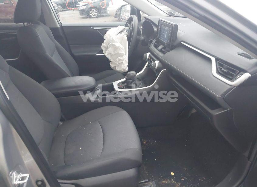 Photo 5 of 2022 Toyota Rav4 XLE (VIN 2T3P1RFV1NC282608)