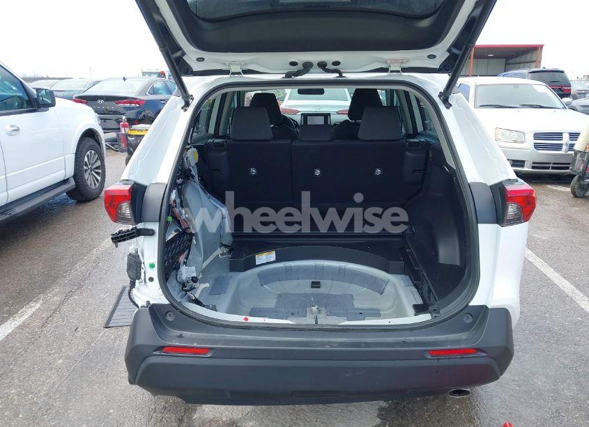 Photo 18 of 2022 Toyota Rav4 XLE (VIN 2T3P1RFV1NC316045)