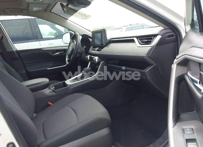 Photo 5 of 2022 Toyota Rav4 XLE (VIN 2T3P1RFV1NC316045)