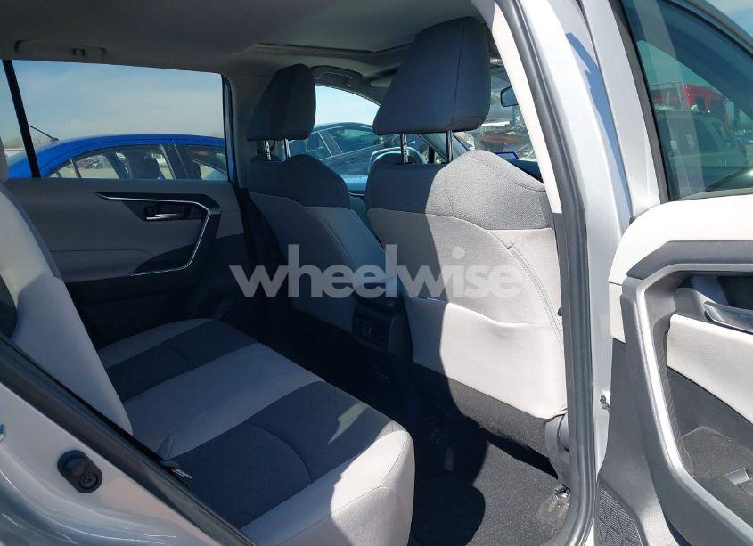 Photo 8 of 2022 Toyota Rav4 XLE (VIN 2T3P1RFV1NW260462)