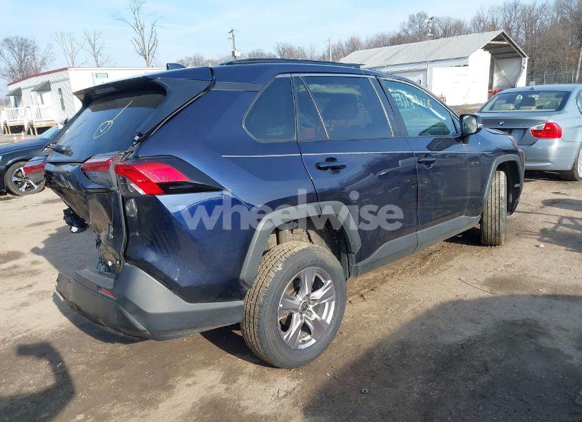 Photo 4 of 2022 Toyota Rav4 XLE (VIN 2T3P1RFV1NW307893)