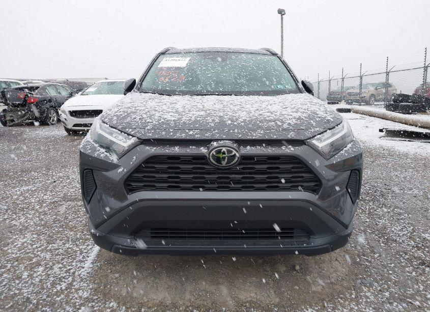 Photo 12 of 2024 Toyota Rav4 XLE (VIN 2T3P1RFV1RC456084)