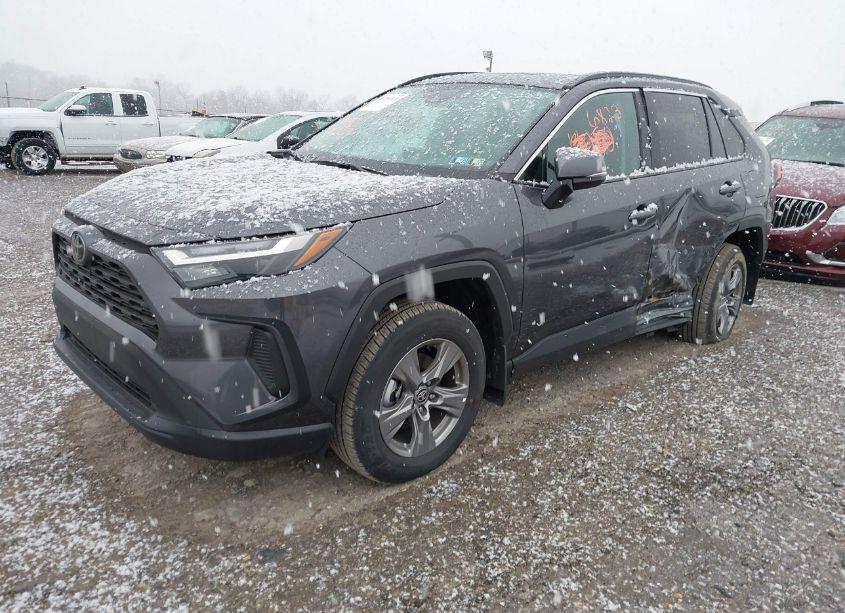 Photo 2 of 2024 Toyota Rav4 XLE (VIN 2T3P1RFV1RC456084)