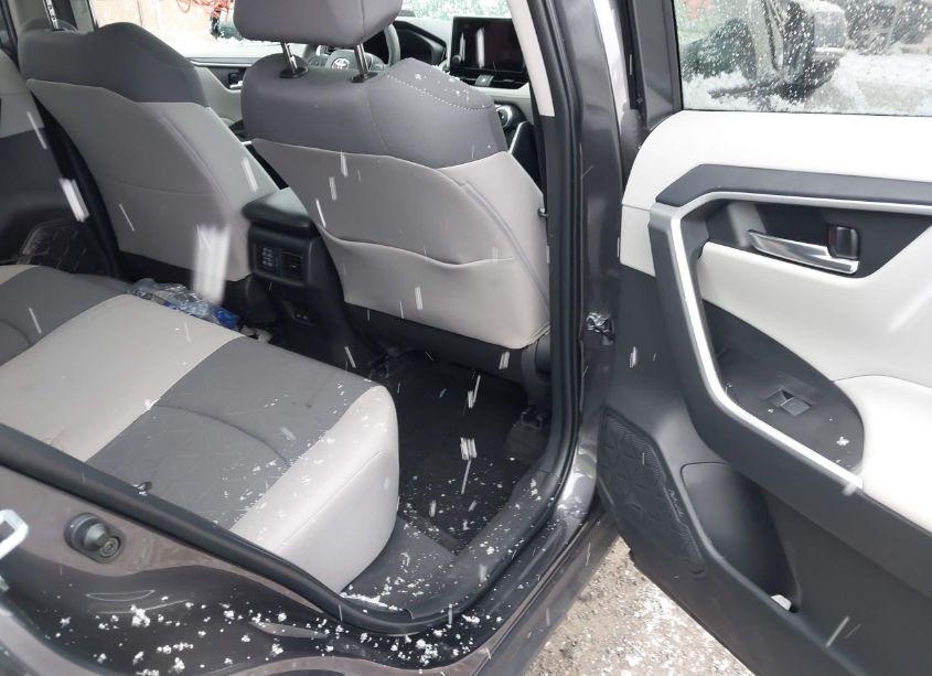 Photo 8 of 2024 Toyota Rav4 XLE (VIN 2T3P1RFV1RC456084)