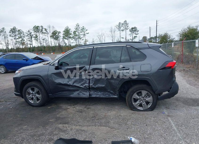 Photo 14 of 2024 Toyota Rav4 XLE (VIN 2T3P1RFV1RW422693)