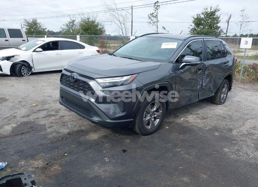 Photo 2 of 2024 Toyota Rav4 XLE (VIN 2T3P1RFV1RW422693)
