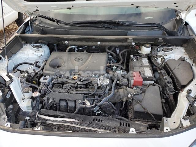 Photo 4 of 2025 TOYOTA RAV4 XLE (VIN 2T3P1RFV1SW542886)