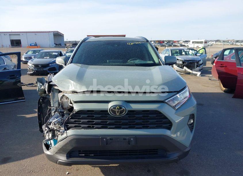 Photo 12 of 2019 Toyota Rav4 XLE (VIN 2T3P1RFV2KW074876)