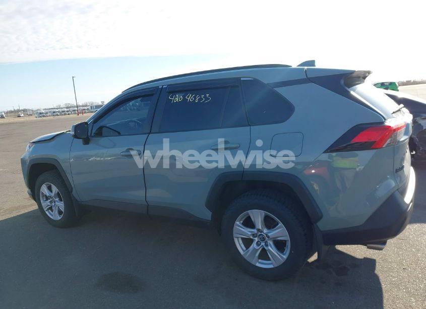 Photo 14 of 2019 Toyota Rav4 XLE (VIN 2T3P1RFV2KW074876)