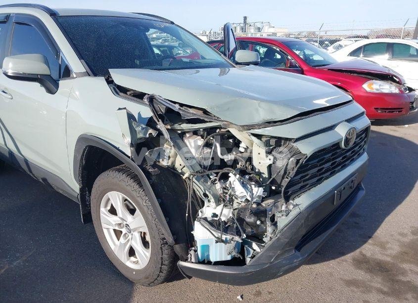 Photo 6 of 2019 Toyota Rav4 XLE (VIN 2T3P1RFV2KW074876)