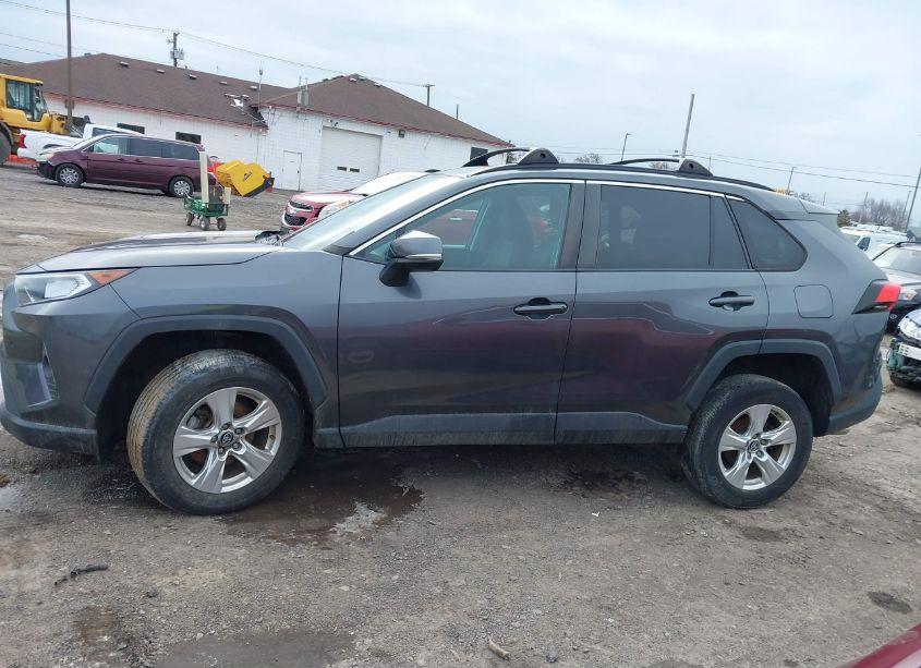 Photo 14 of 2020 Toyota Rav4 XLE (VIN 2T3P1RFV2LC072967)