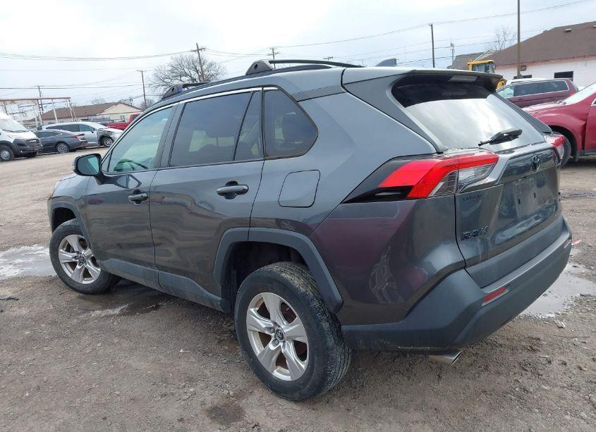 Photo 3 of 2020 Toyota Rav4 XLE (VIN 2T3P1RFV2LC072967)