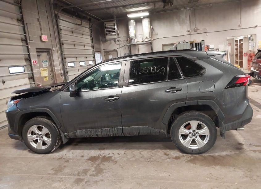 Photo 14 of 2021 Toyota Rav4 XLE (VIN 2T3P1RFV2MC164579)