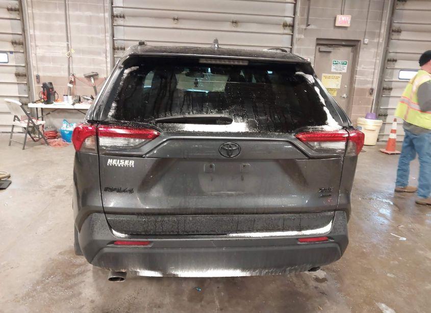 Photo 16 of 2021 Toyota Rav4 XLE (VIN 2T3P1RFV2MC164579)