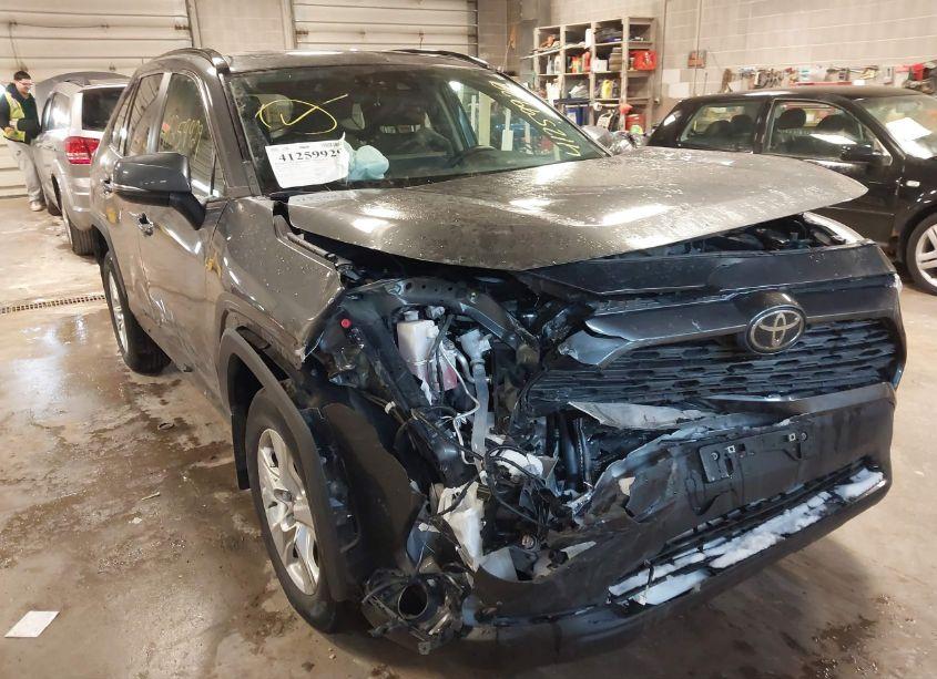 Photo 6 of 2021 Toyota Rav4 XLE (VIN 2T3P1RFV2MC164579)