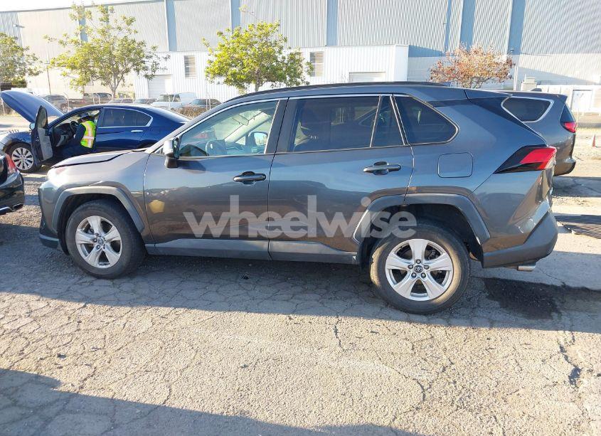 Photo 15 of 2021 Toyota Rav4 XLE (VIN 2T3P1RFV2MC165053)