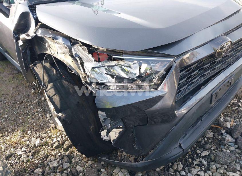 Photo 6 of 2021 Toyota Rav4 XLE (VIN 2T3P1RFV2MC165053)