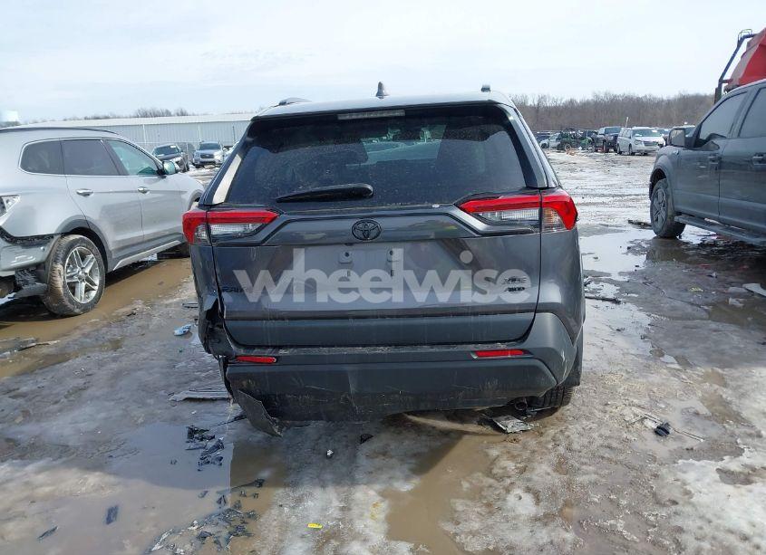 Photo 17 of 2021 Toyota Rav4 XLE (VIN 2T3P1RFV2MC246635)