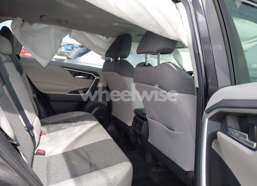 Photo 8 of 2021 Toyota Rav4 XLE (VIN 2T3P1RFV2MC246635)