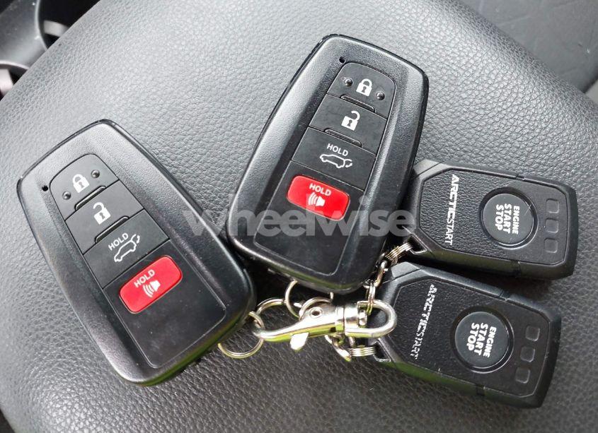 Photo 11 of 2021 Toyota Rav4 XLE (VIN 2T3P1RFV2MC248806)