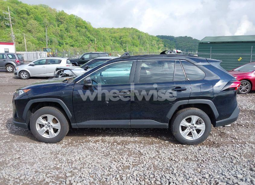 Photo 14 of 2021 Toyota Rav4 XLE (VIN 2T3P1RFV2MC248806)