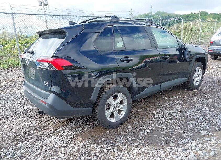 Photo 4 of 2021 Toyota Rav4 XLE (VIN 2T3P1RFV2MC248806)