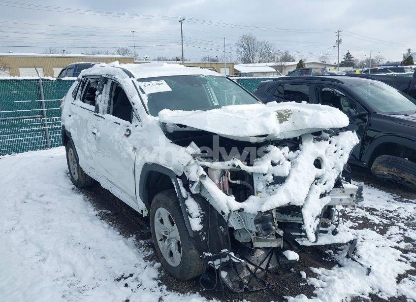 Photo 6 of 2021 Toyota Rav4 XLE (VIN 2T3P1RFV2MW161602)