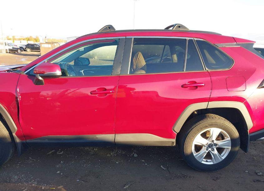 Photo 14 of 2021 Toyota Rav4 XLE (VIN 2T3P1RFV2MW175421)