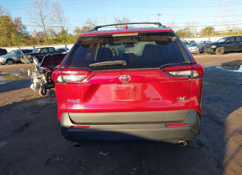 Photo 16 of 2021 Toyota Rav4 XLE (VIN 2T3P1RFV2MW175421)