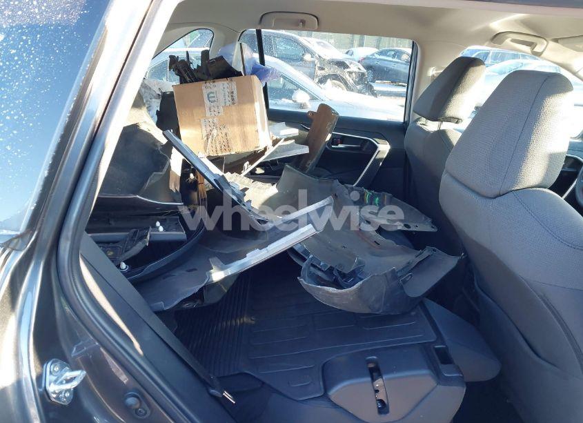 Photo 8 of 2022 Toyota Rav4 XLE (VIN 2T3P1RFV2NC270287)