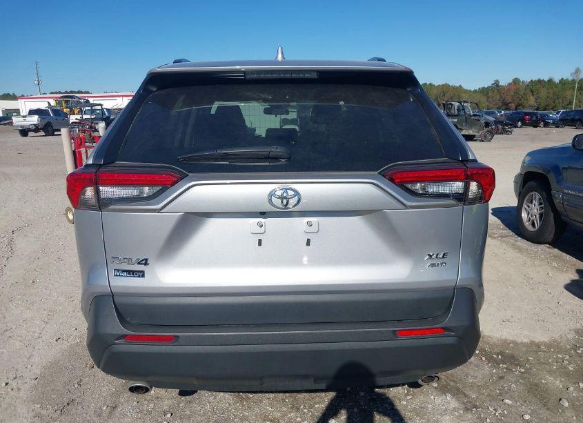 Photo 16 of 2022 Toyota Rav4 XLE (VIN 2T3P1RFV2NC274419)