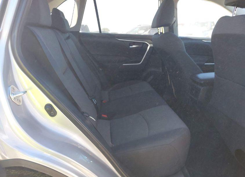 Photo 8 of 2022 Toyota Rav4 XLE (VIN 2T3P1RFV2NC274419)