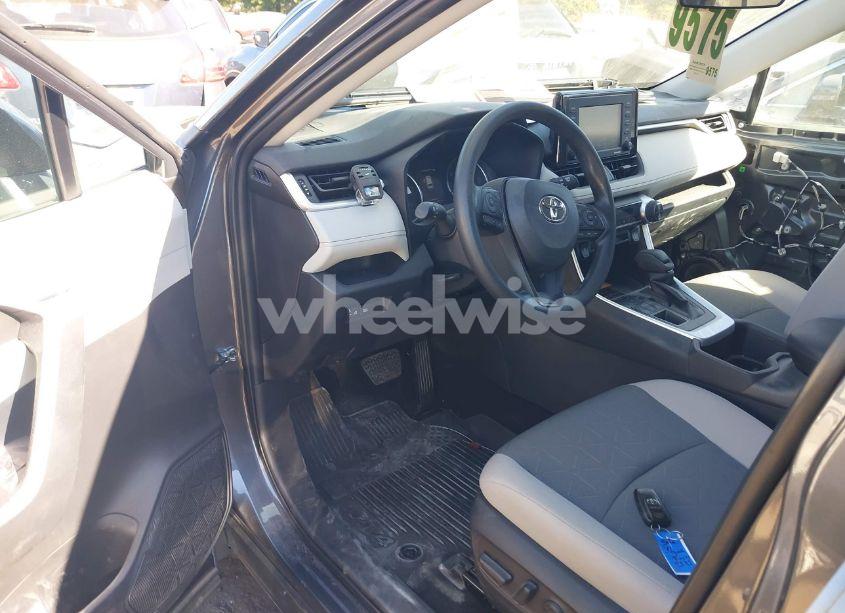 Photo 5 of 2022 Toyota Rav4 XLE (VIN 2T3P1RFV2NC311260)