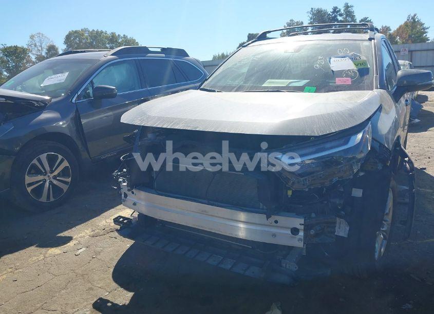 Photo 6 of 2022 Toyota Rav4 XLE (VIN 2T3P1RFV2NC311260)