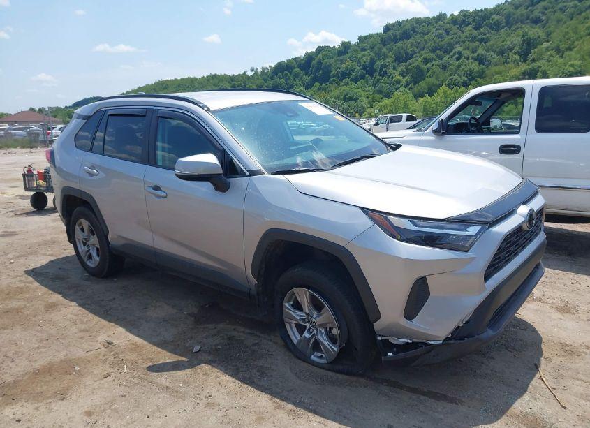 2023 Toyota Rav4 XLE (VIN 2T3P1RFV2PC357528) main photo
