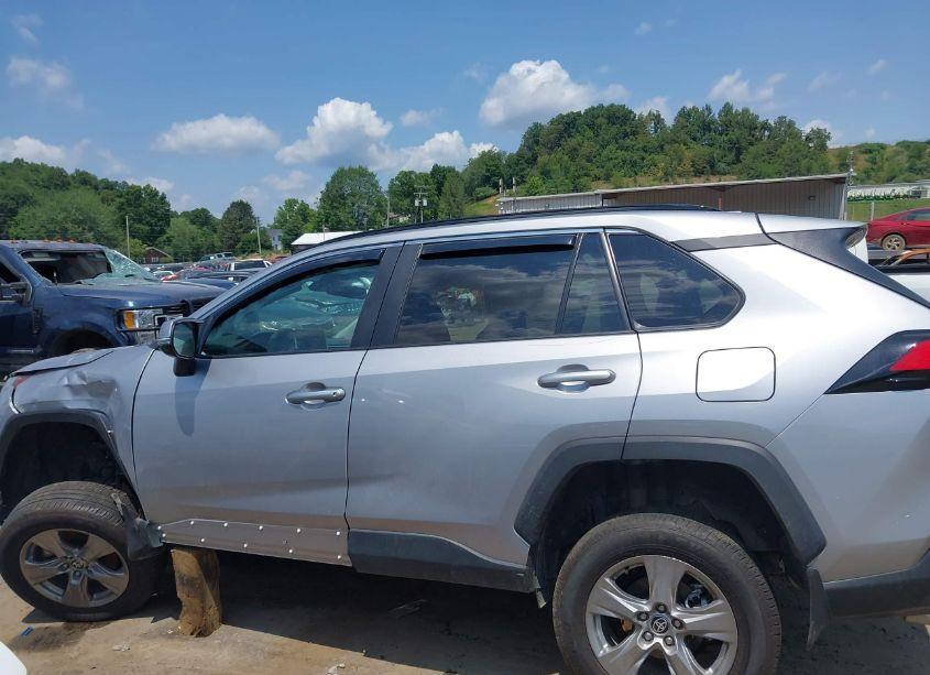 Photo 14 of 2023 Toyota Rav4 XLE (VIN 2T3P1RFV2PC357528)