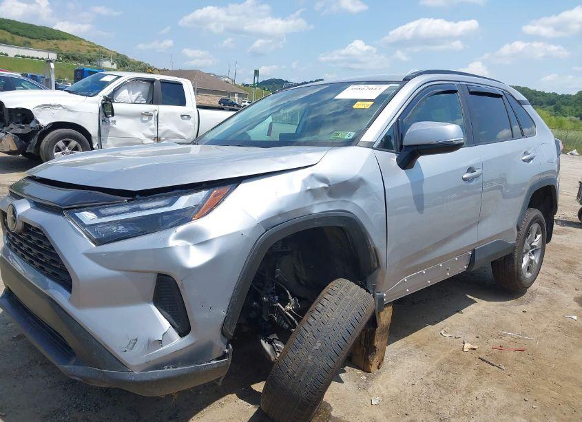 Photo 6 of 2023 Toyota Rav4 XLE (VIN 2T3P1RFV2PC357528)