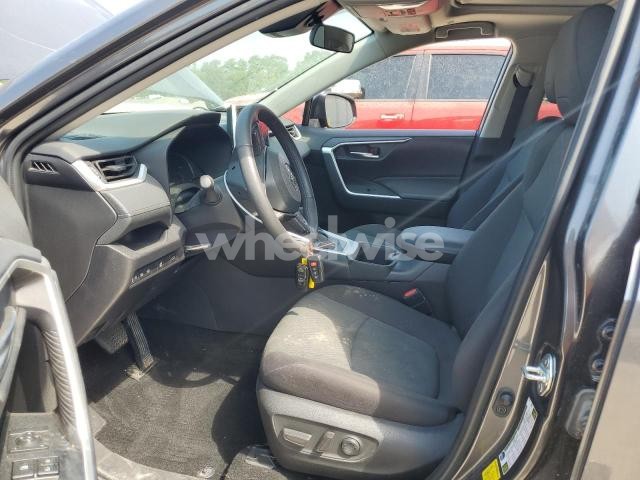 Photo 4 of 2024 TOYOTA RAV4 XLE (VIN 2T3P1RFV2RC412725)