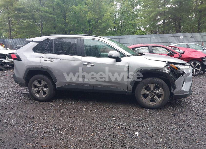 Photo 13 of 2024 Toyota Rav4 XLE (VIN 2T3P1RFV2RC453792)