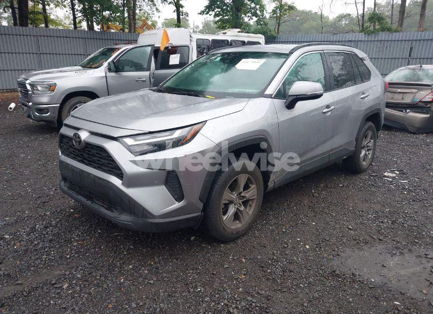 Photo 2 of 2024 Toyota Rav4 XLE (VIN 2T3P1RFV2RC453792)
